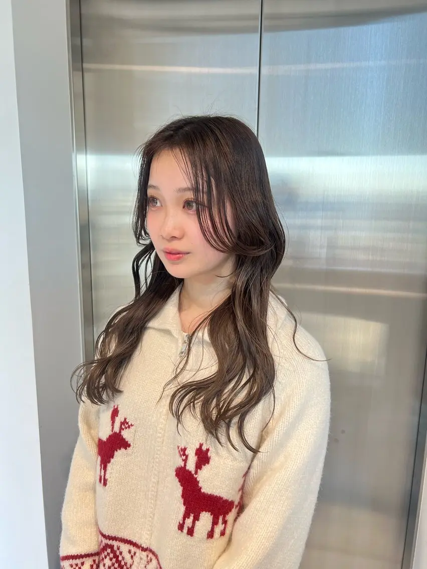 セミロング カラー カット ヘアカラー トリートメント 赤みゼロ/透明感 カラー🌿KANTAのヘアスタイル