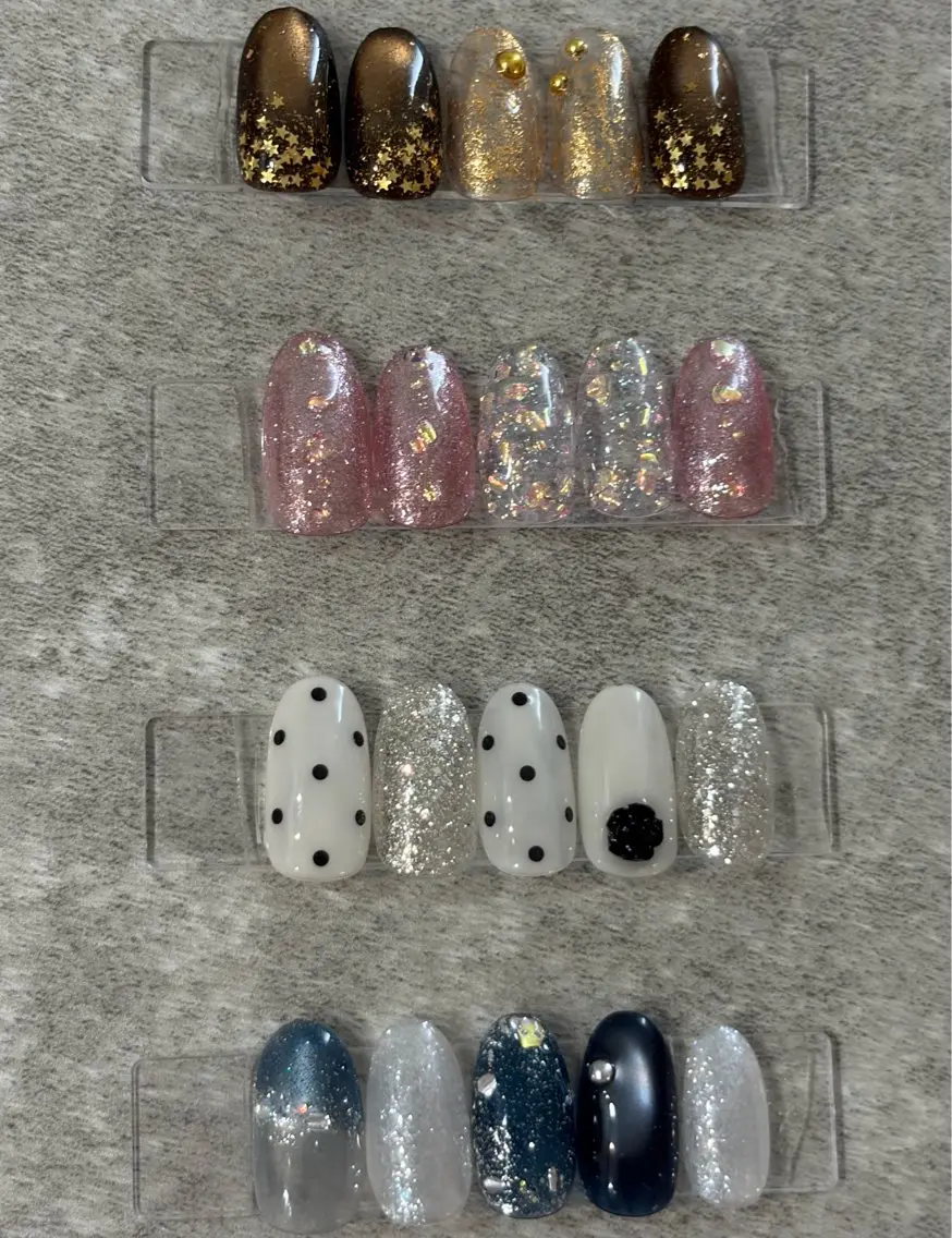 【練習モデルハンド】🩷定額C  /オフ＋1100円の写真