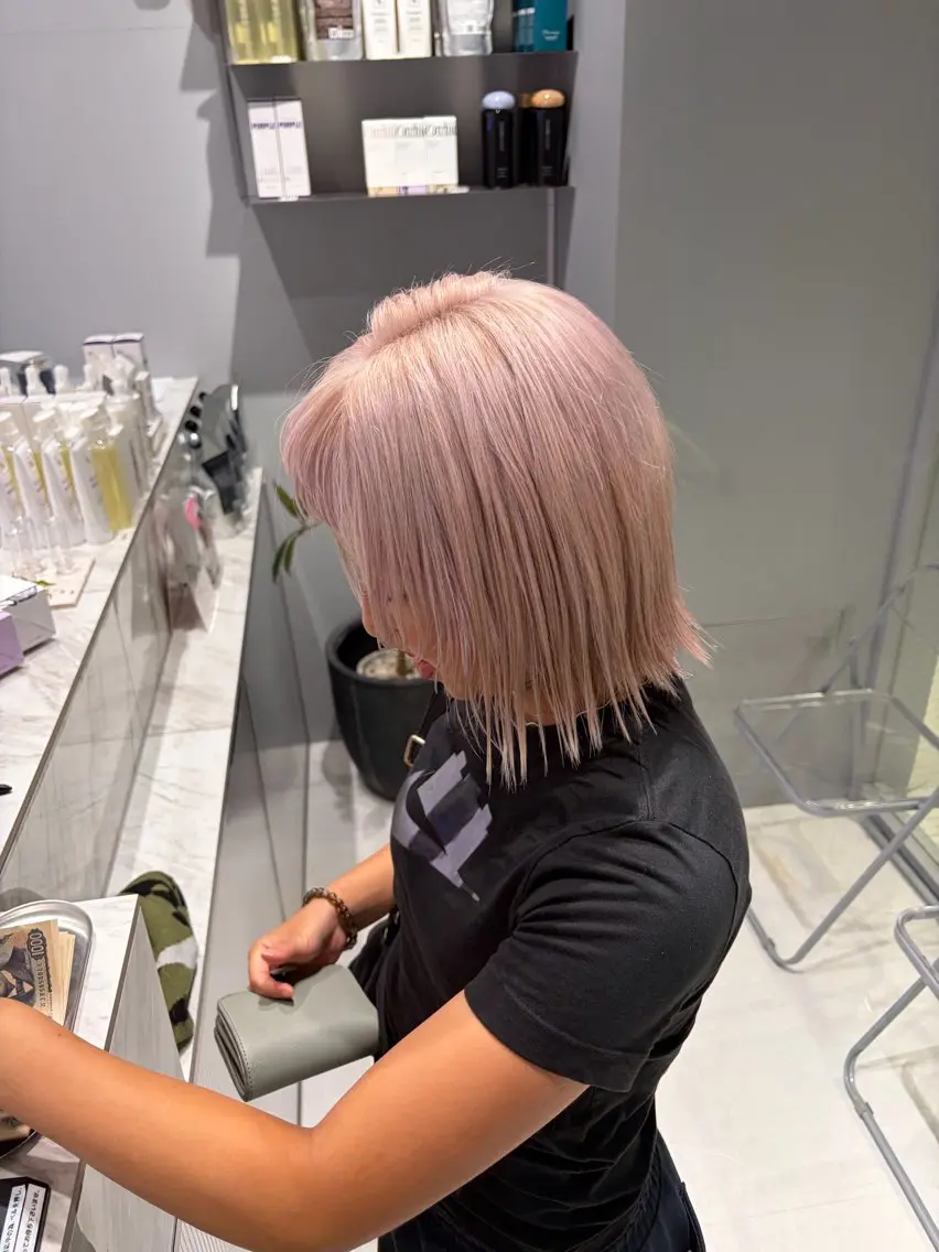 カラー cocoyu/新宿 /ブリーチカラーのヘアスタイル