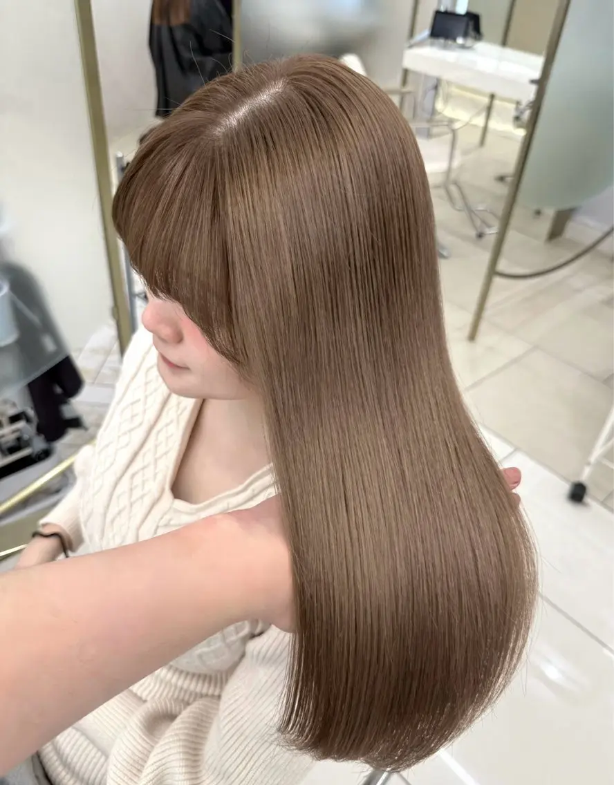 セミロング 高村 旭加のヘアスタイル