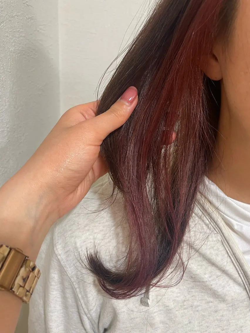 セミロング ピンクブラウン 外ハネヘア Natsuki Kumagaiのヘアスタイル