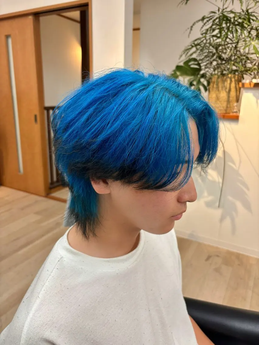 ショート カラー メンズ アクアカラー 黒髪 ブルーカラー カット ヘアカラー トリートメント RAIA💎ケア ブリーチ＆パーマ💎のヘアスタイル