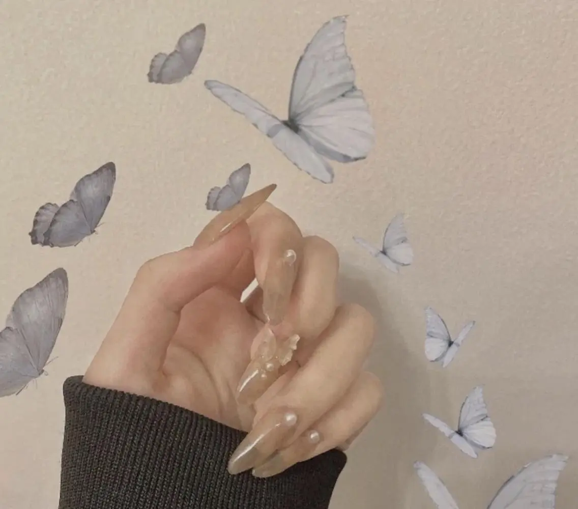 ネイル 🦋ネイルサロン ブラン🌈ゆりのネイルデザイン