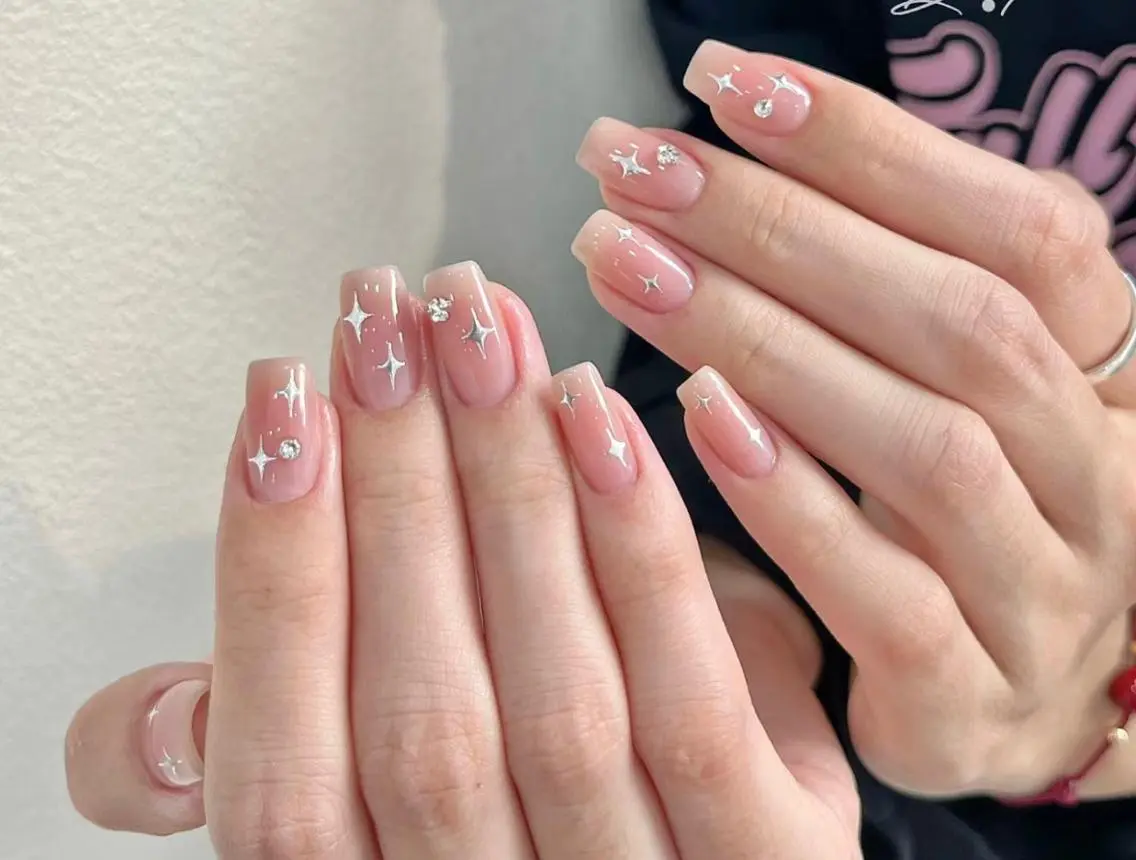 ネイル ハンドネイル 🎀 Ayaka_nailのネイルデザイン