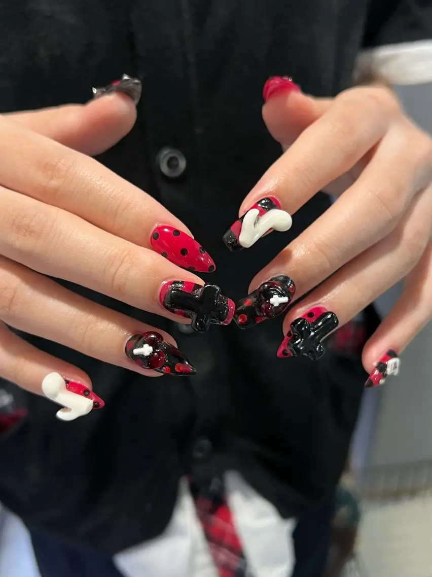 ネイル ハンドネイル Hata nail 🎀個性派ニュアンスのネイルデザイン