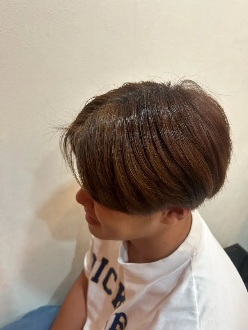 ショート カラー ブラウンカラー ヘアカラー 濵嶋 叶帆のヘアスタイル