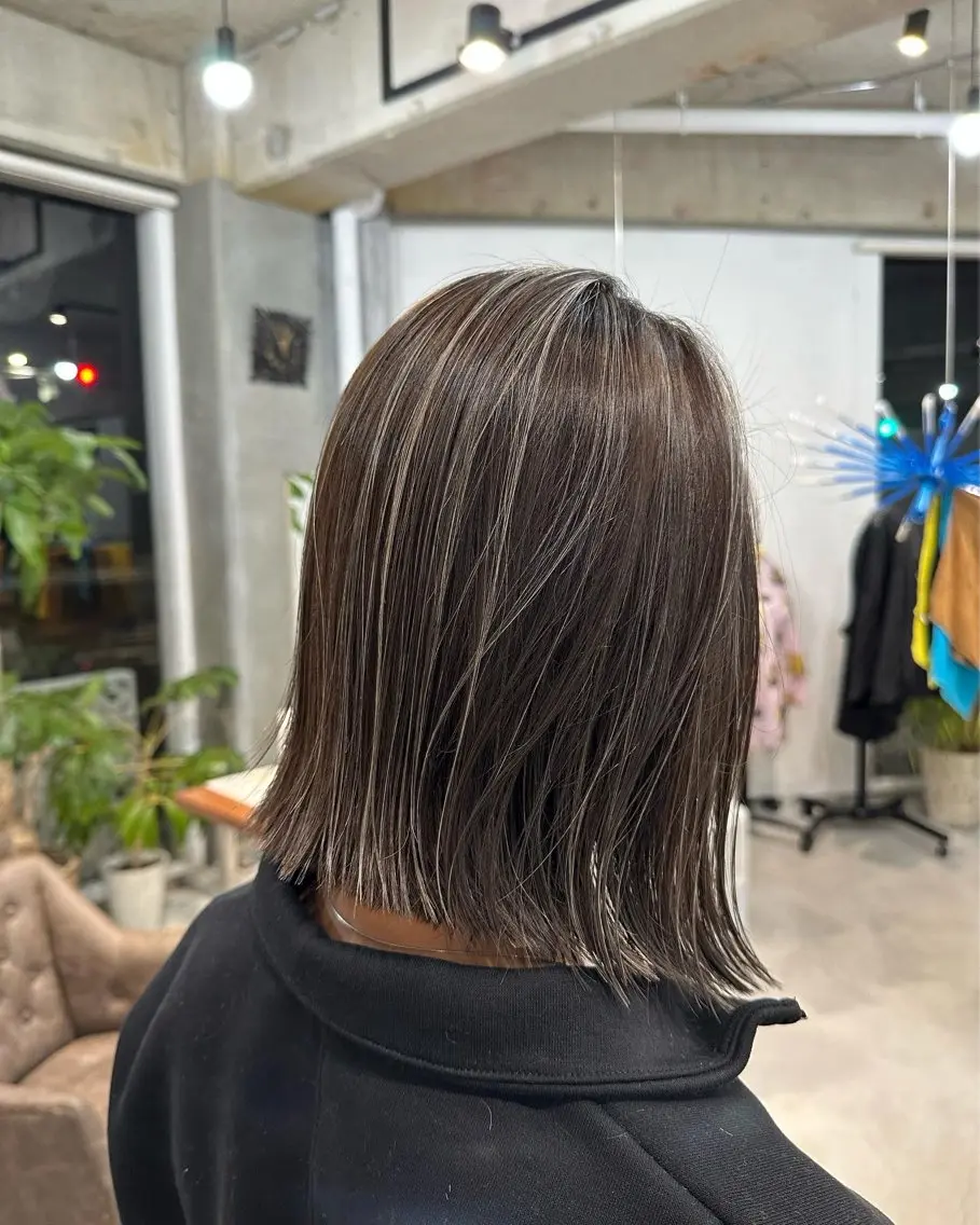 ミディアム カラー ハイライトカラー ハイライト カット ヘアカラー トリートメント カイリ /レイヤーカットのヘアスタイル