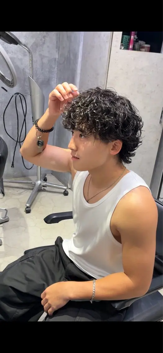 平日限定‼️ カット+パーマ各種🌀相談😊👌の写真