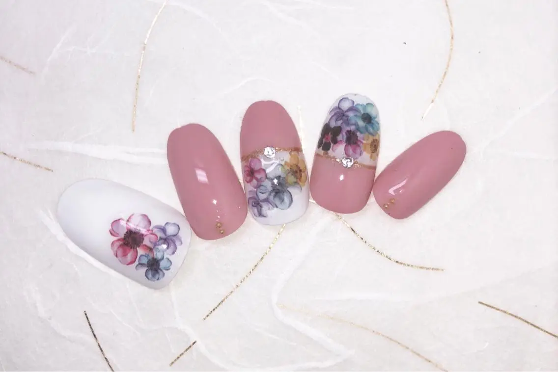 ネイル フラワーネイル ホワイトニング🦷 ネイル💅LEAのその他イメージ