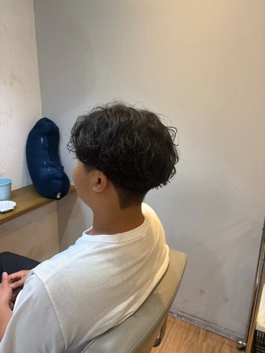 メンズ カット パーマ 韓国ヘアー🇰🇷 MIWAのヘアスタイル