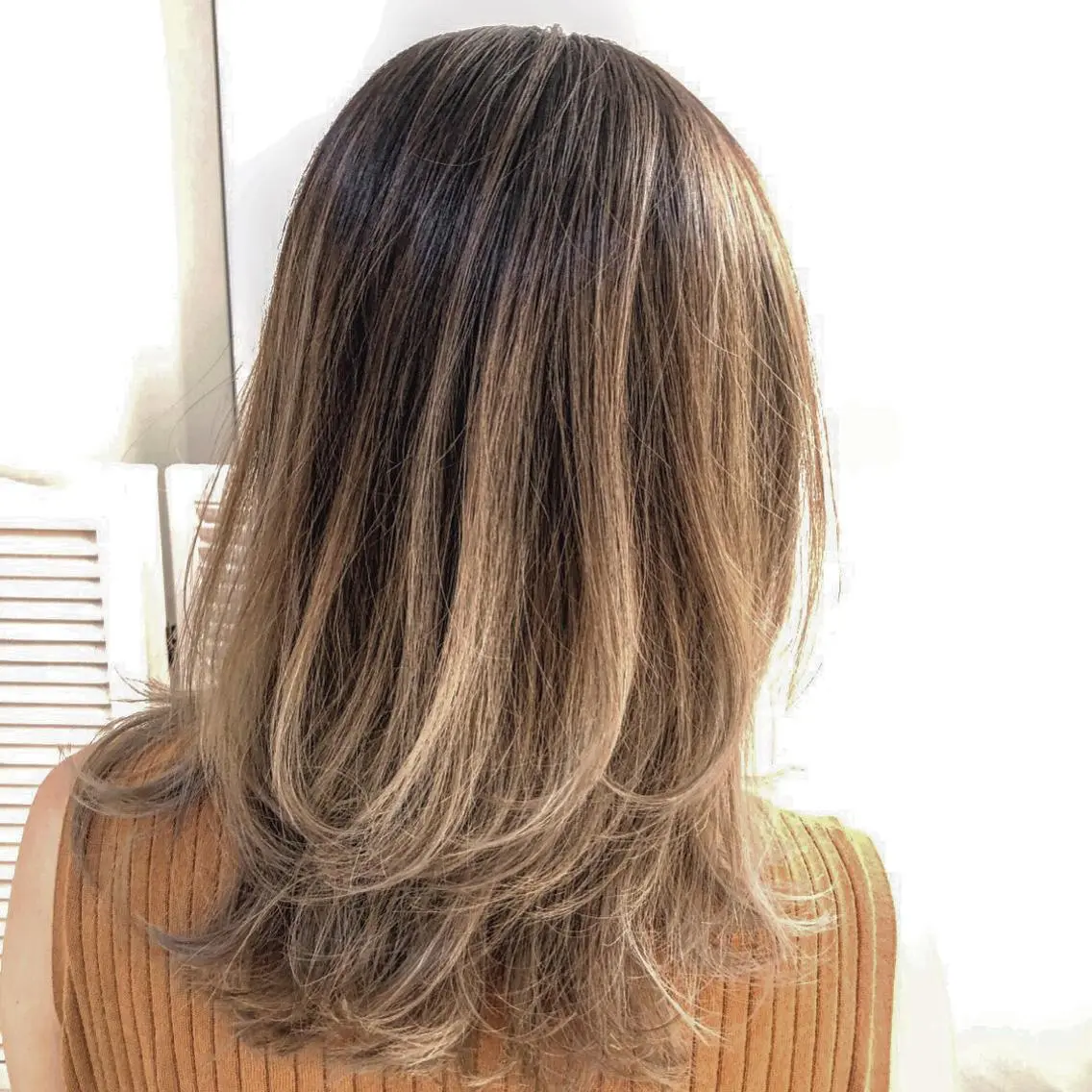 ロング カラー バレイヤージュ レイヤーカット かわさき ともやのヘアスタイル