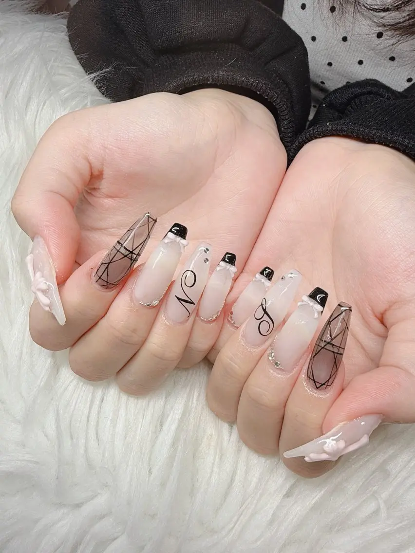 ネイル Lee Nailsのネイルデザイン