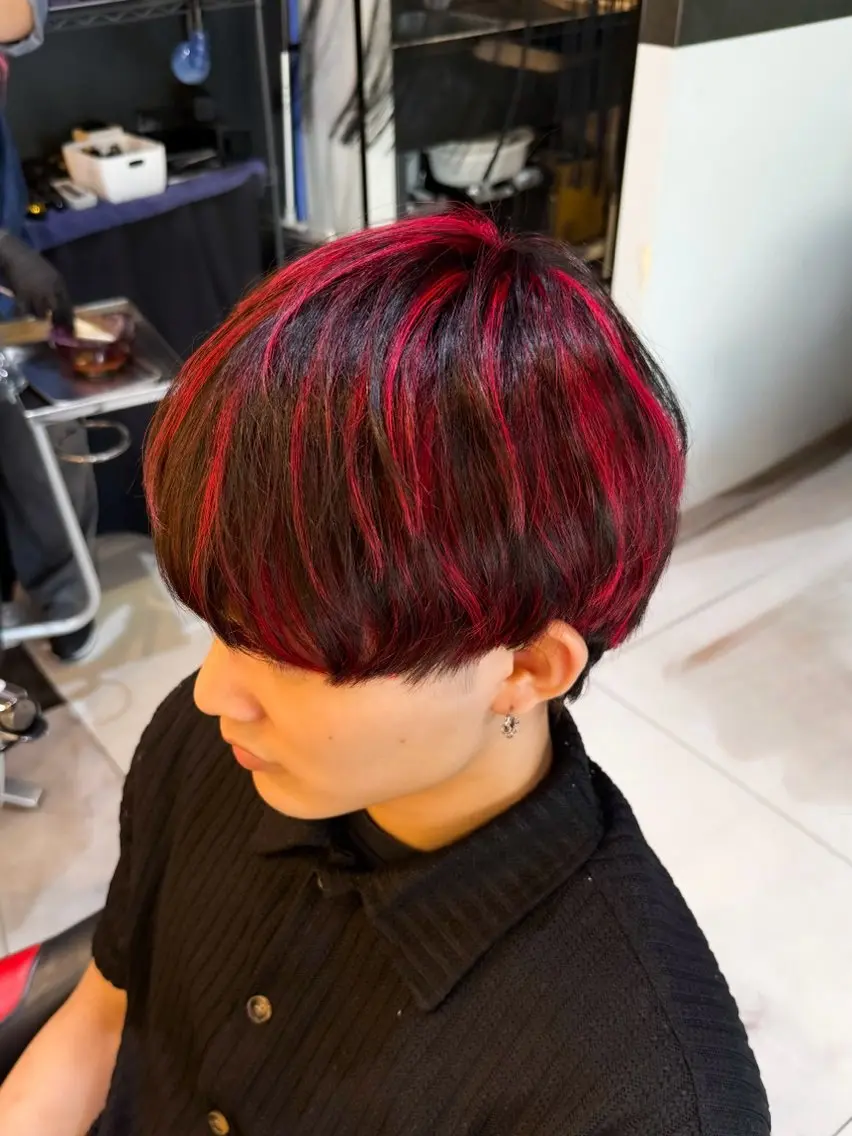 カラー メンズ メンズハイライト 透明感カラー ハイライトカラー レッドカラー カット ヘアカラー トリートメント パーマ/髪質改善/ メンズ特化/田中海斗のヘアスタイル
