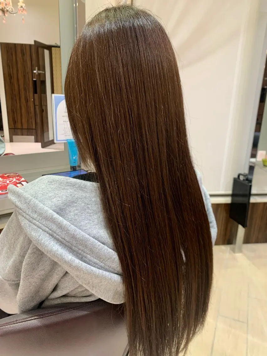 ロング カラー ベージュカラー ブラウンカラー ショコラベージュ 透明感カラー ロング ヘアカラー Earth 水沢店 平栗 優佳のヘアスタイル