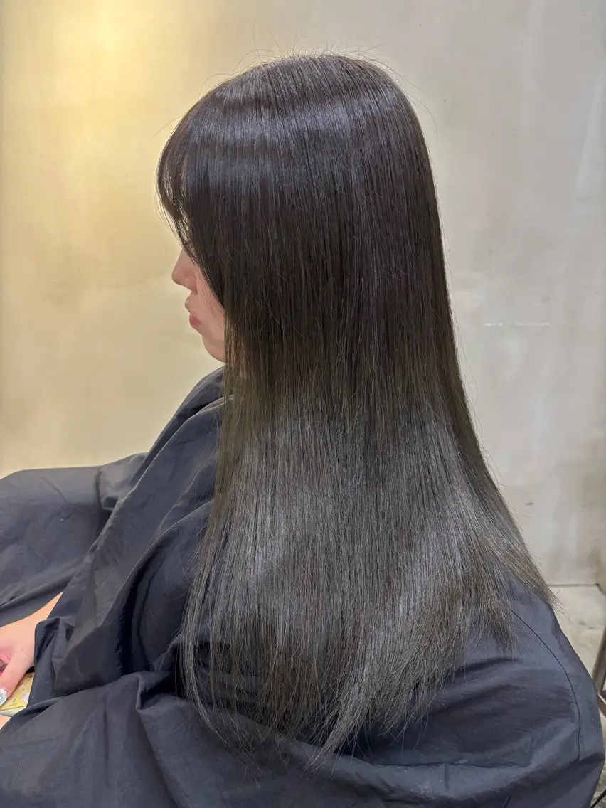 セミロング カラー ブリーチ オリーブカラー ヘアカラー 中園康 /カラー/ブリーチのヘアスタイル