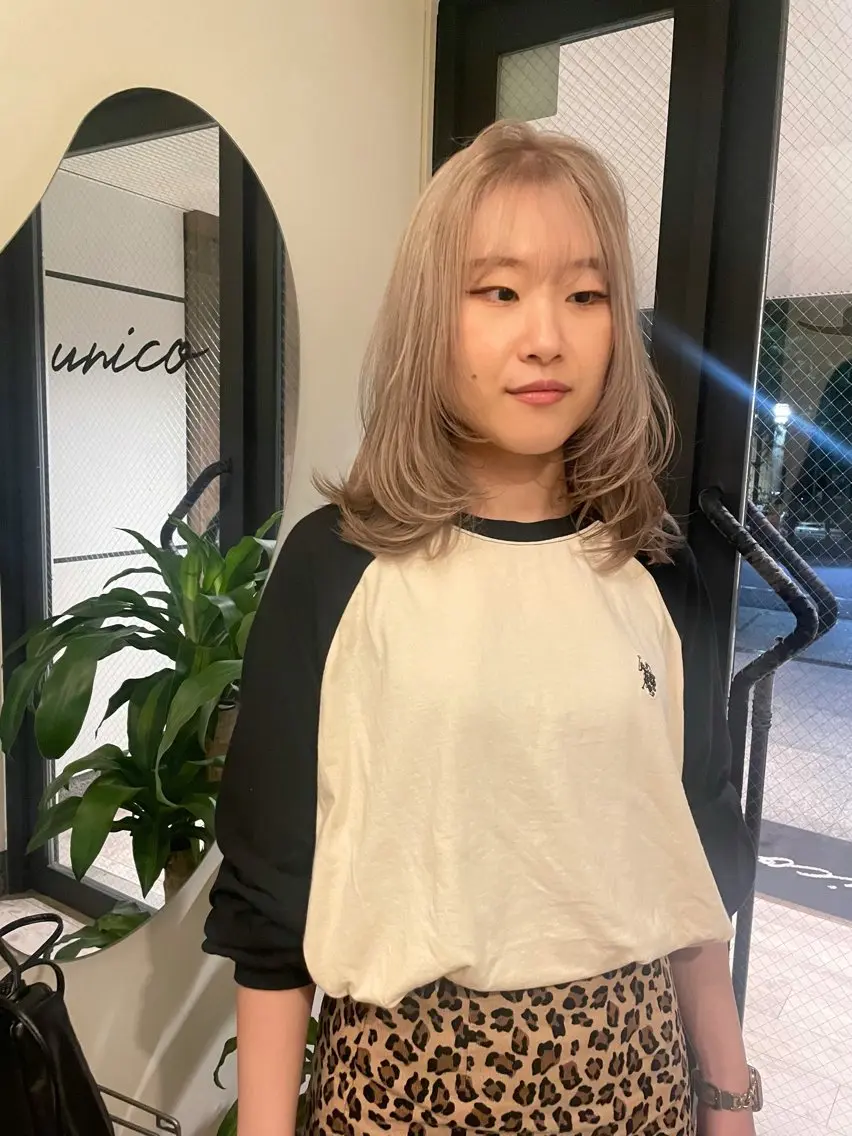 ミディアム カラー レイヤーカット カット 渋谷 留菜のヘアスタイル