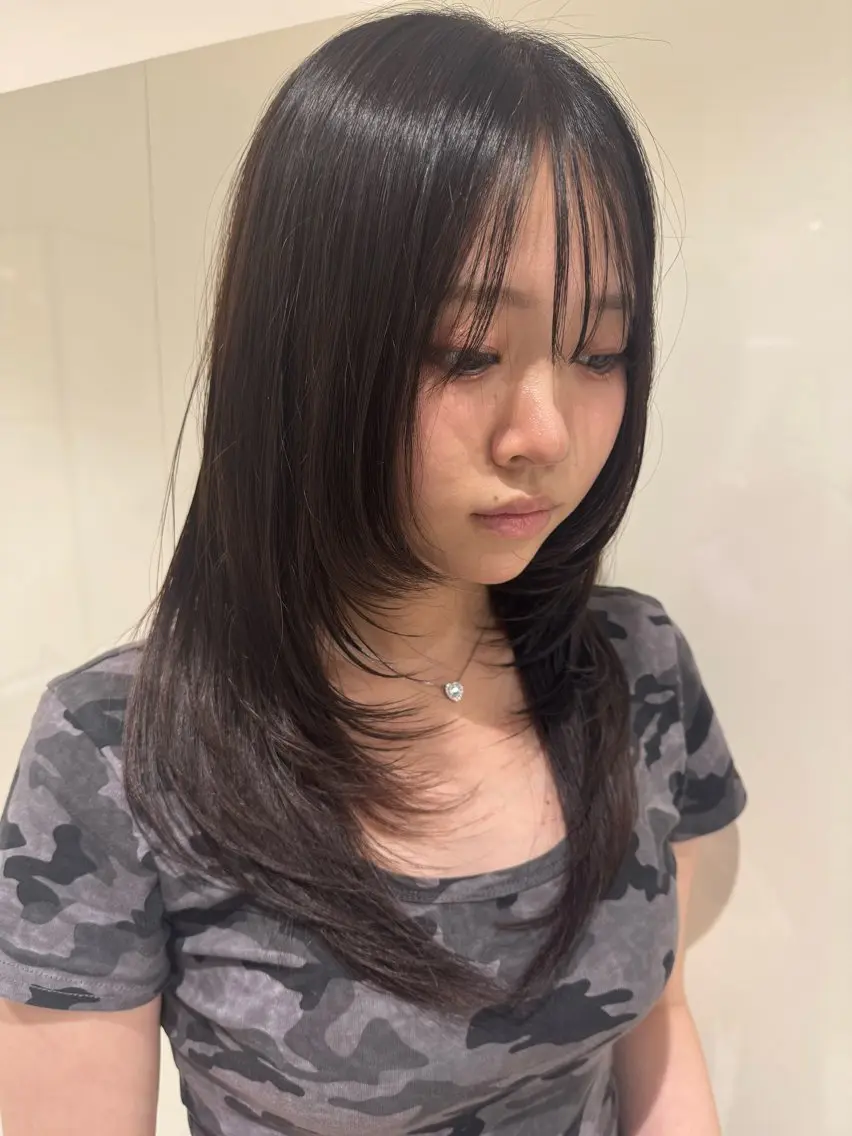 ロング 佐々木 悠安のヘアスタイル