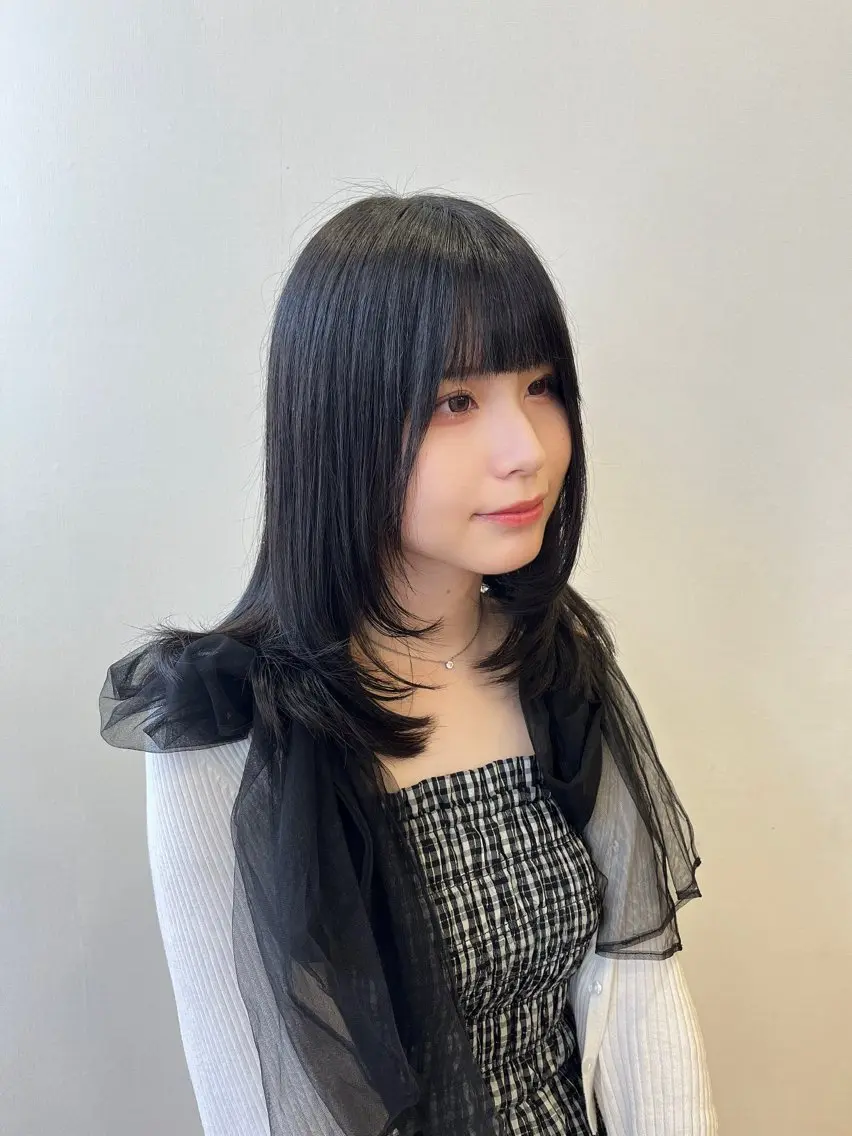 ミディアム 韓国風ヘア レイヤーカット 田中 結月のヘアスタイル