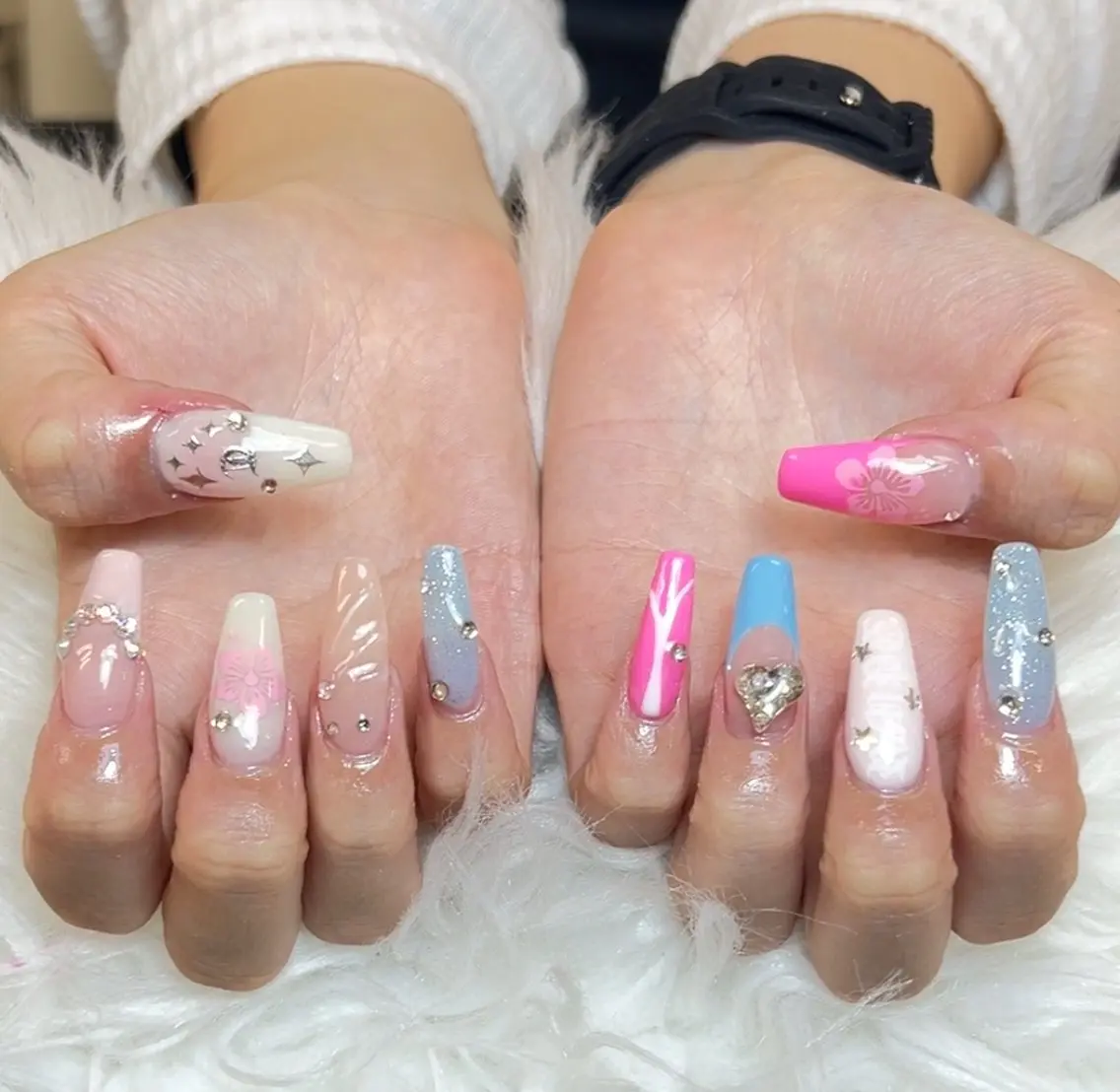ネイル アートネイル オーロラネイル チークネイル 長さ出し フットネイル Noiranail_ studio川越西口のネイルデザイン