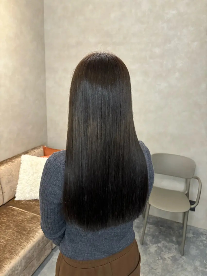 ロング カラー グレージュ オリーブグレージュ オリーブグレー トリートメント ボブ/レイヤー/暖色 カラー/モモカ🎀のヘアスタイル