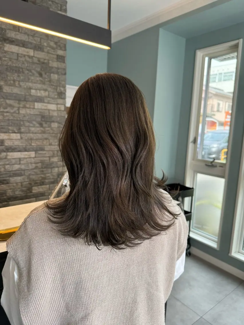 セミロング アッシュ Dia✂︎ 高澤優希のヘアスタイル