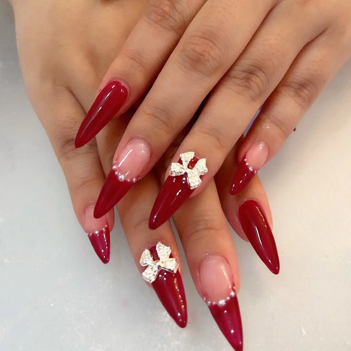 ネイル ボルドー リボン ハンドネイル CherieNail 💗manaのネイルデザイン
