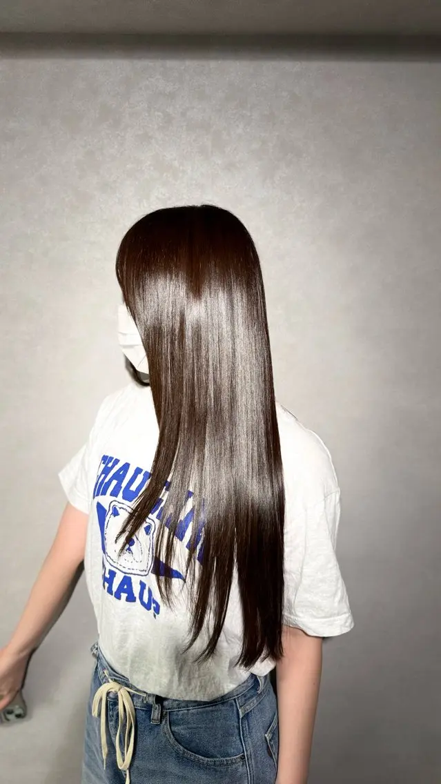 ロング 有磯 瑠樹のヘアスタイル
