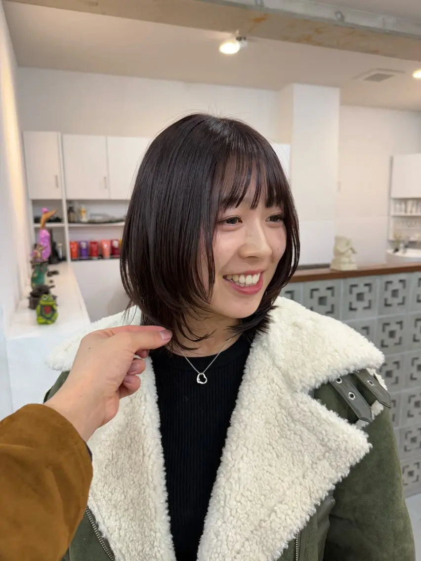 ミディアム カラー 顔周りカット レイヤーカット カット ヘアカラー トリートメント カイリ /レイヤーカットのヘアスタイル