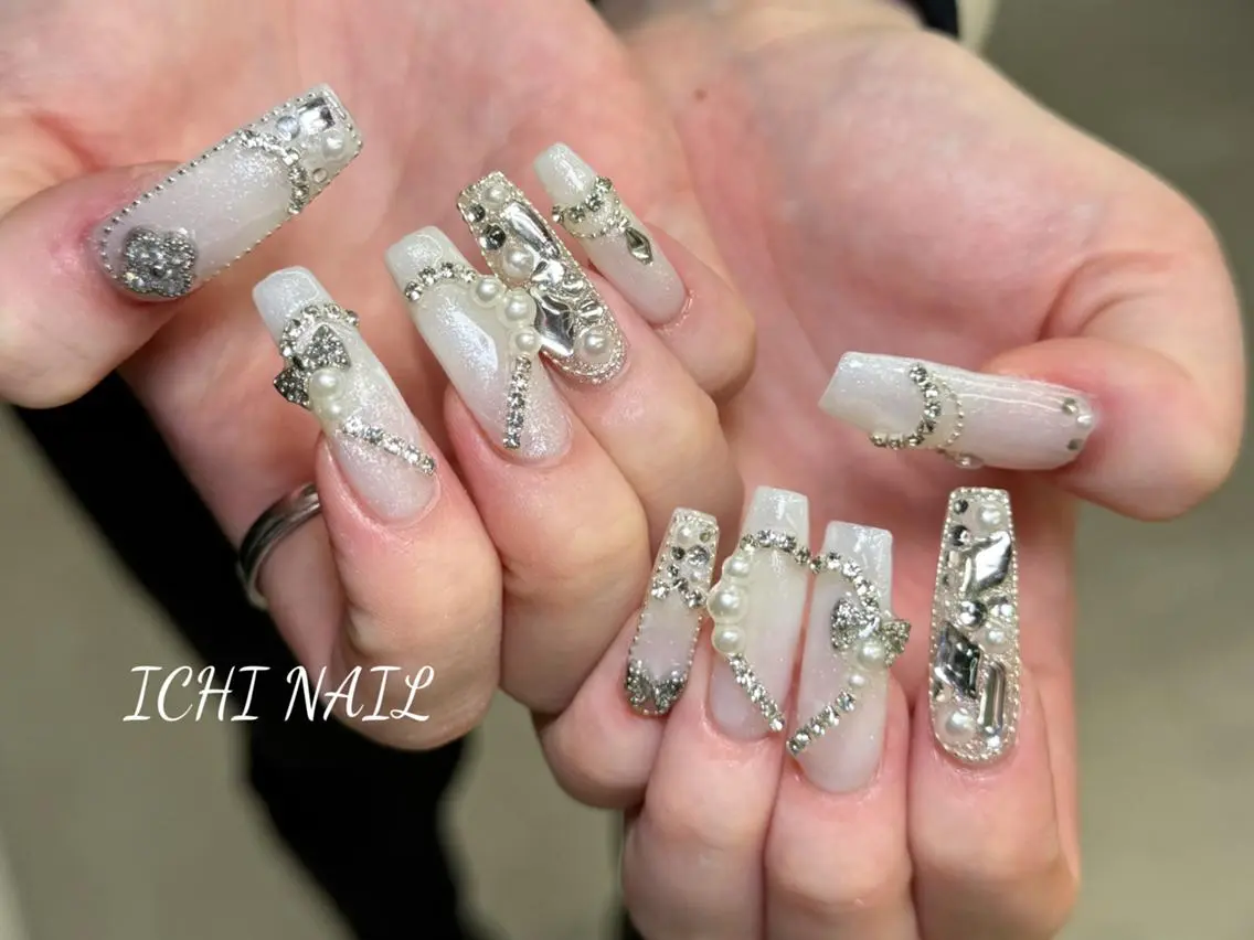 ネイル ハンドネイル 🧚🏻‍♀️ NOHA🎀のネイルデザイン