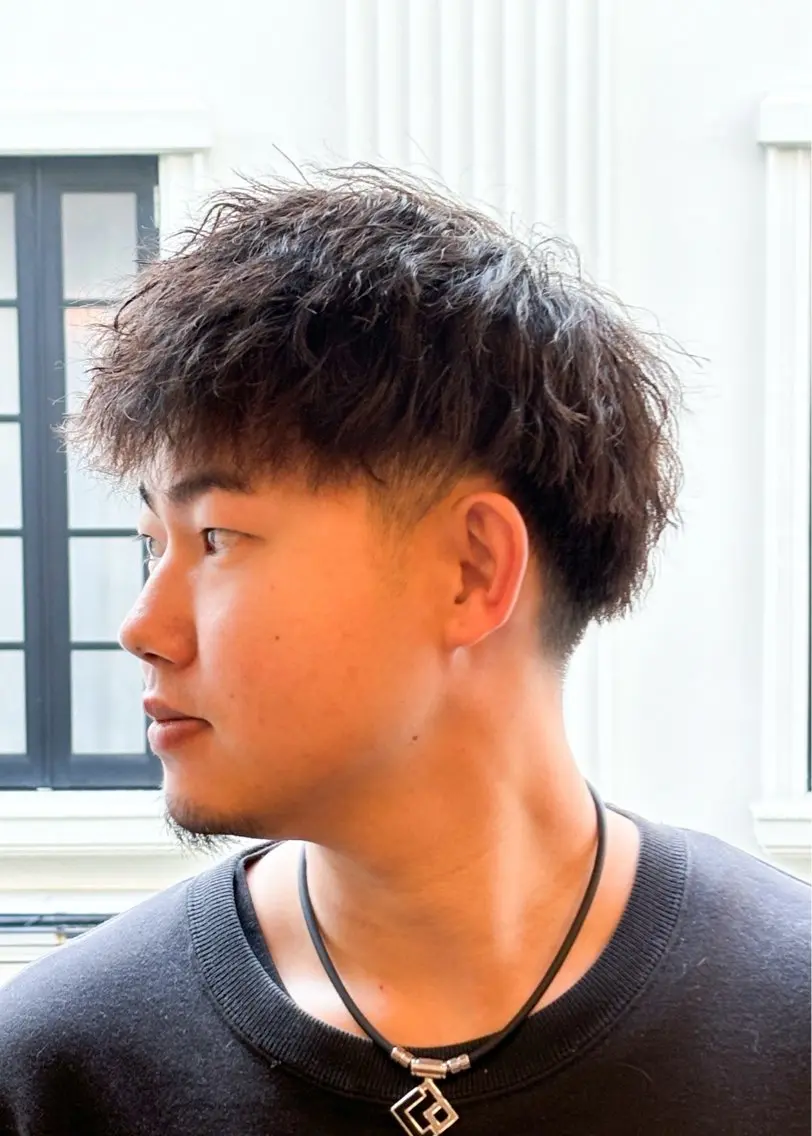 ショート パーマ メンズ メンズパーマ ツイストスパイラルパーマ スパイラルパーマ カット パーマ 三宮メンズカット ヨシイッキのヘアスタイル