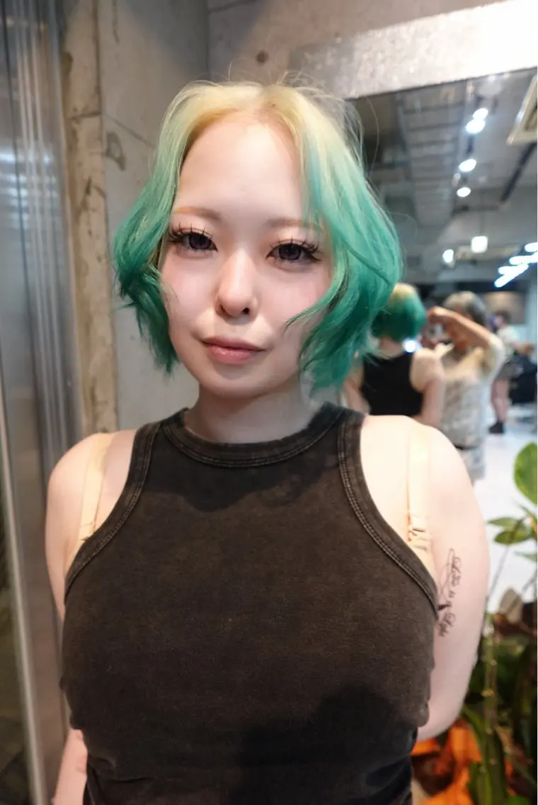 ショート ヘアカラー SAYA/デザイン カラー/ケアブリーチのヘアスタイル