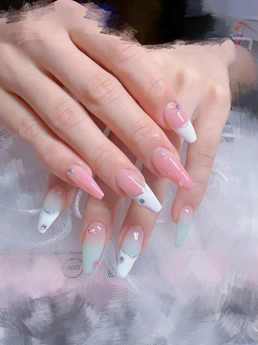 ネイル L’eclat Nailのネイルデザイン
