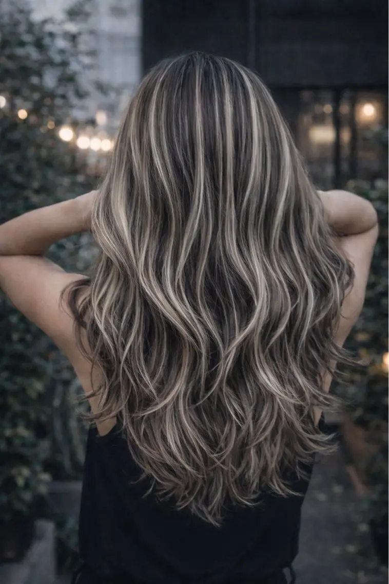 セミロング カラー ハイライトカラー ハイライト カット ヘアカラー トリートメント ヘアセット LAS 代表 ナガカワ コウヘイのヘアスタイル