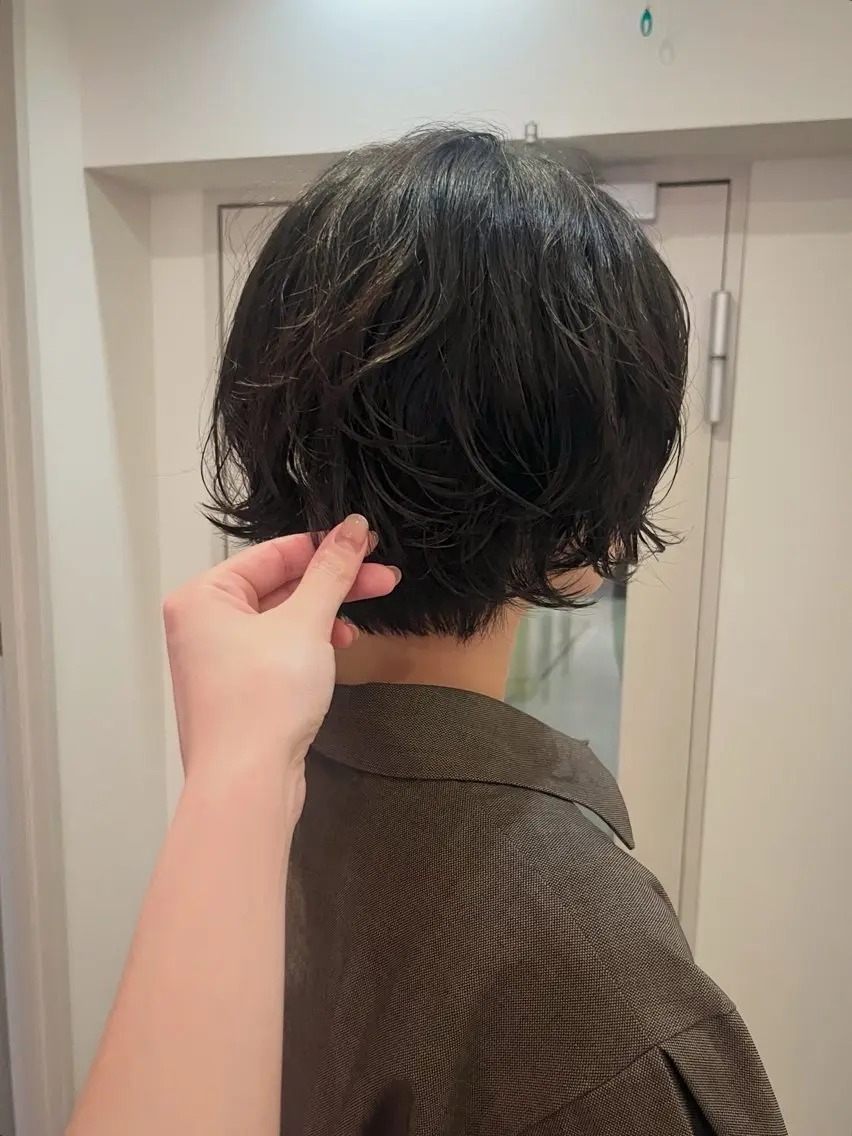 ショート パーマ ボブ デジタルパーマ オリーブカラー/ レイヤー/ ローレンのヘアスタイル