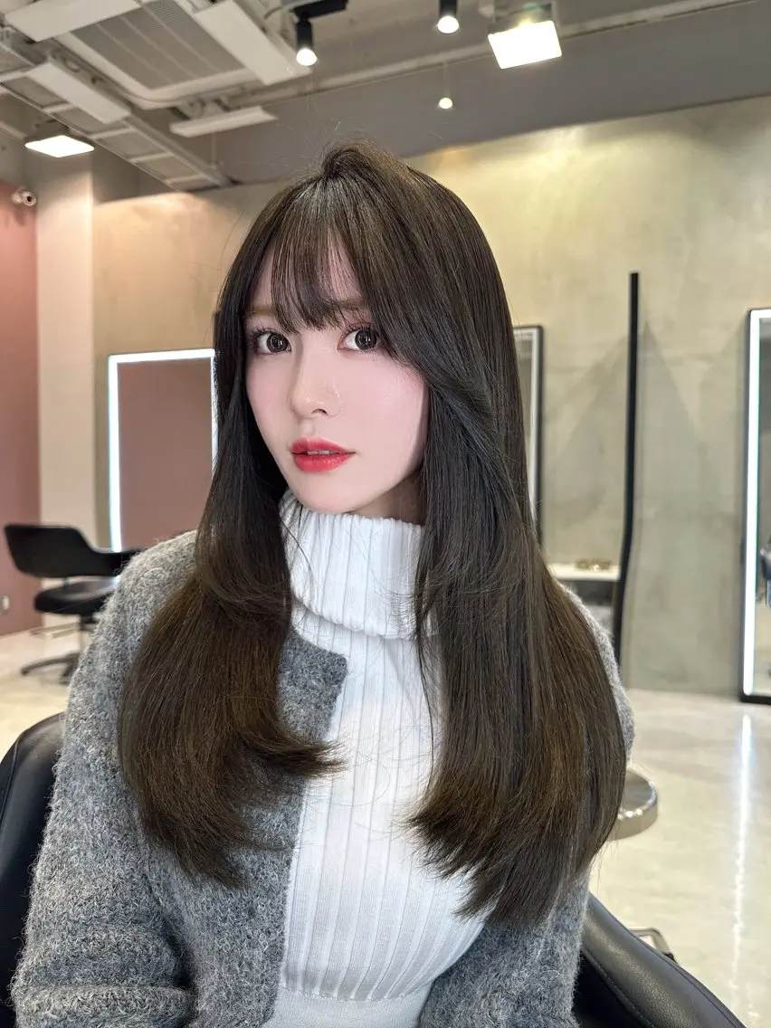 ロング カラー 透明感カラー グレージュ オリーブグレージュ オリーブグレー 韓国風ヘア 🍀美髪クリエイター 味田　雅宏🍀のヘアスタイル