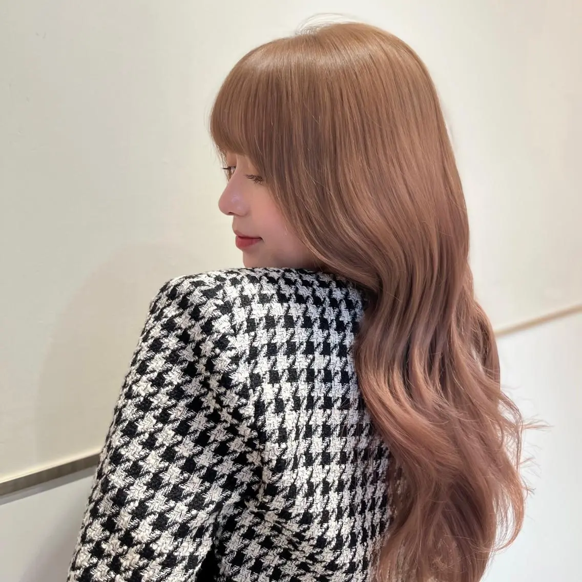 ミディアム カラー カット ヘアカラー トリートメント 赤羽今日子/レイヤー /盛れる顔まわりのヘアスタイル