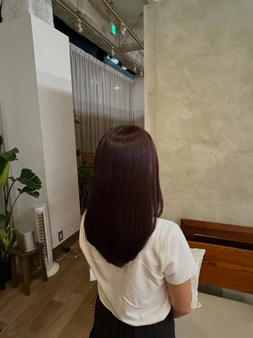 カラー コクラ ヒトシのヘアスタイル