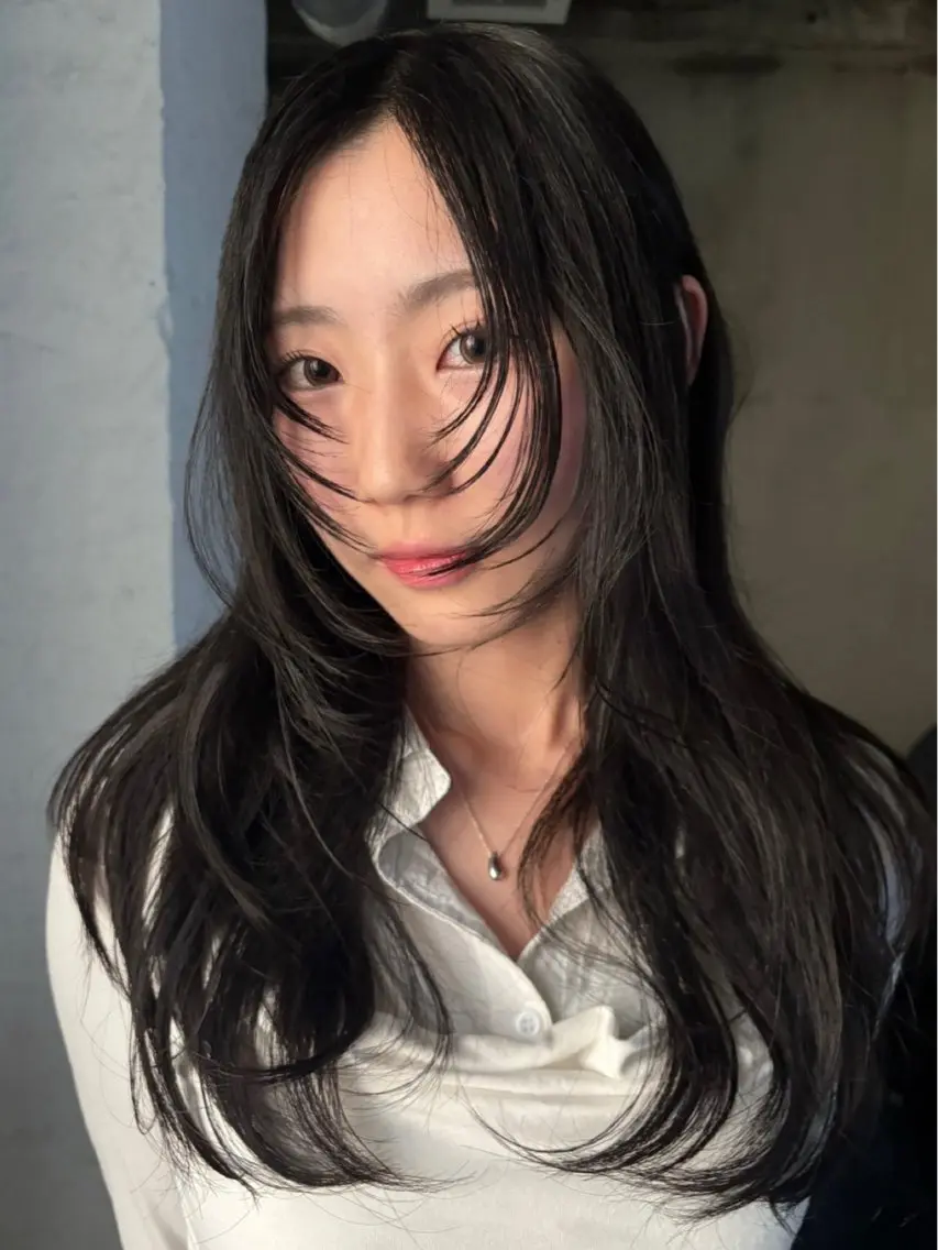 ロング トリートメント 江渕 明未のヘアスタイル