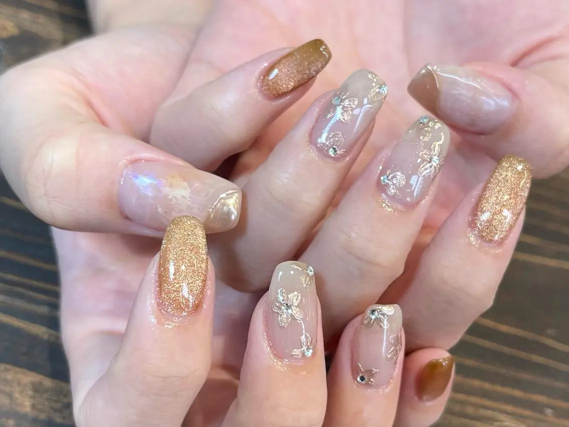 ネイル アートネイル フラワーネイル ジェルネイル ミラーネイル ニュアンスネイル ハンドネイル kinjo yuaのネイルデザイン