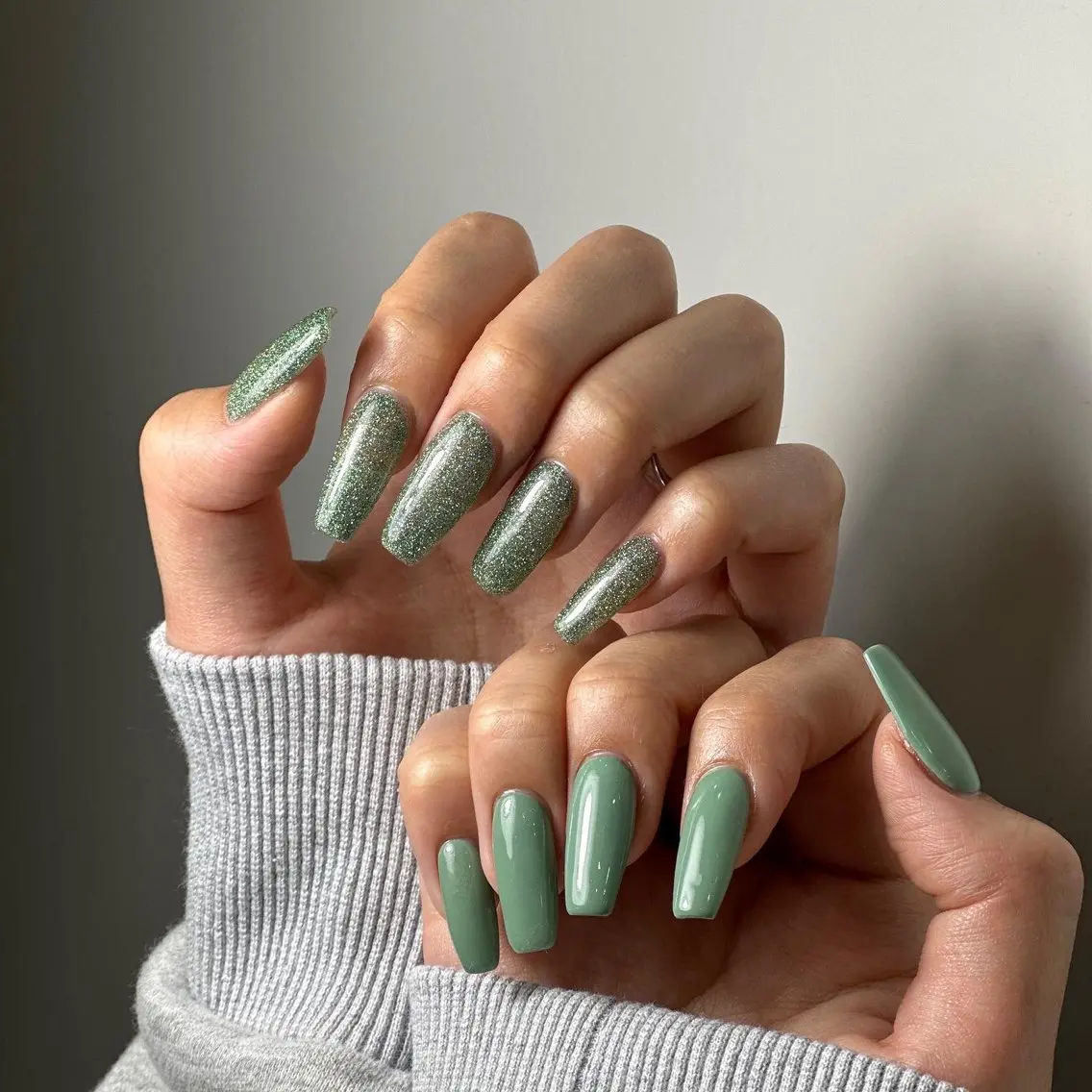ネイル ラメ(グリッター) ハンドネイル lamp nail modelのネイルデザイン