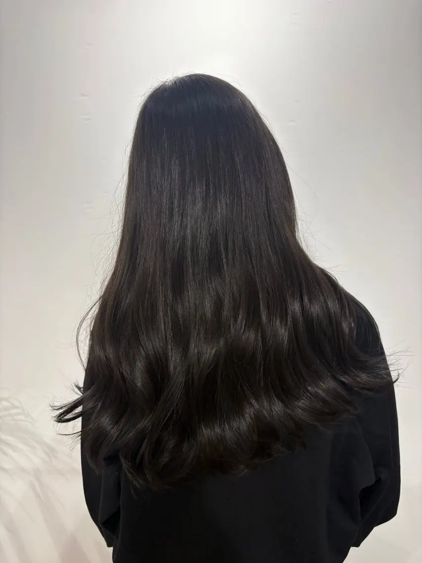 カラー アッシュ アッシュグレー アッシュグレージュ 透明感カラー グレージュ 京都駅/透明感カラー 🖤sakiのヘアスタイル