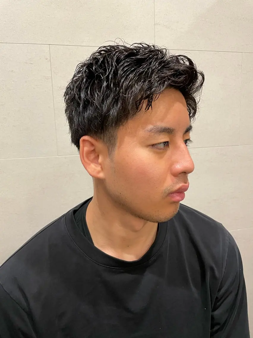 ショート メンズ 新崎 彩翔のヘアスタイル