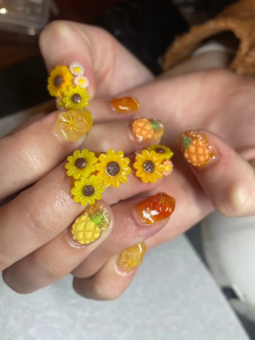 ネイル ハンドネイル CRAZY NAILのネイルデザイン