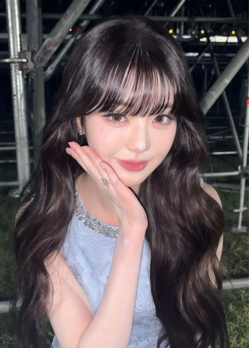 ロング カラー ヘアカラー トリートメント ラベンダー💜 グレージュ🩶のヘアスタイル