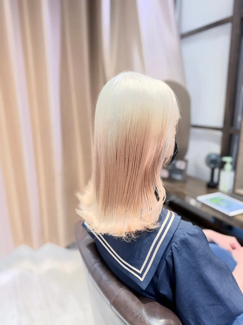 カラー ベージュカラー ブリーチ 透明感カラー ハイトーンカラー ホワイトベージュ カット ヘアカラー ✨韓国風ブリーチ✨ 髪質改善✨ミヤタのヘアスタイル