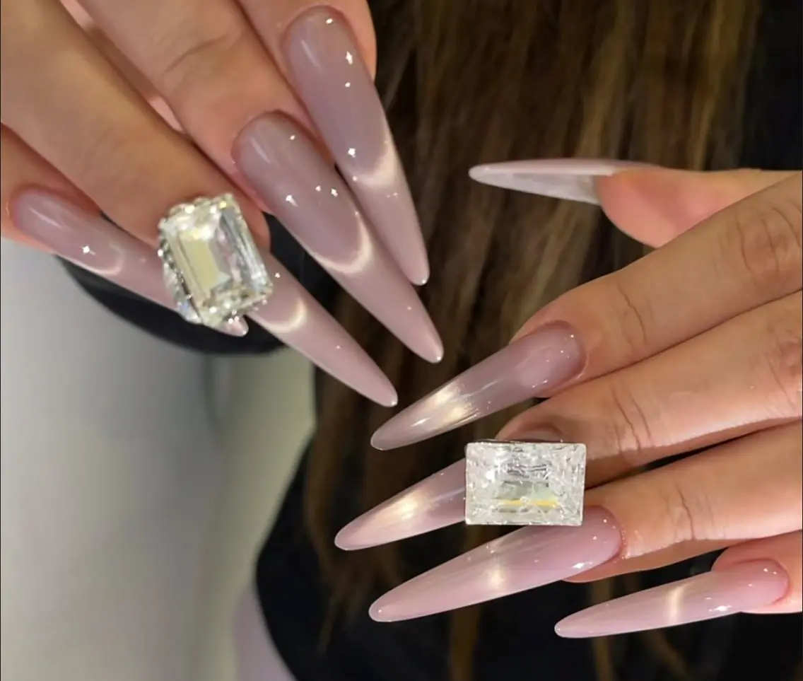 ネイル ハンドネイル 🎀 Ayaka_nailのネイルデザイン