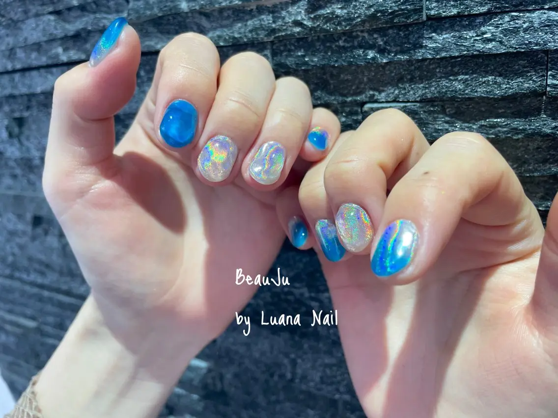 ネイル ミラーネイル ハンドネイル BeauJu by Luana Nailのネイルデザイン
