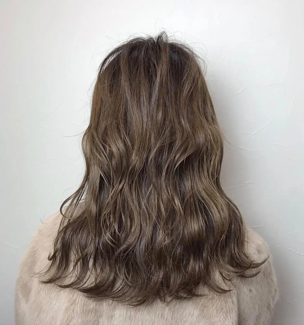 ロング カラー ベージュカラー 透明感カラー フォギーベージュ 今野 美栄のヘアスタイル