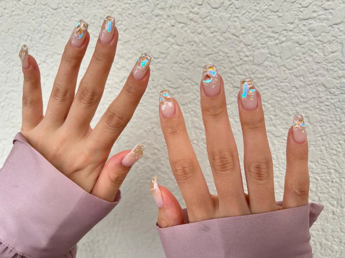 ミディアム ネイル ハンドネイル フットネイル ✴︎ Delightのネイルデザイン