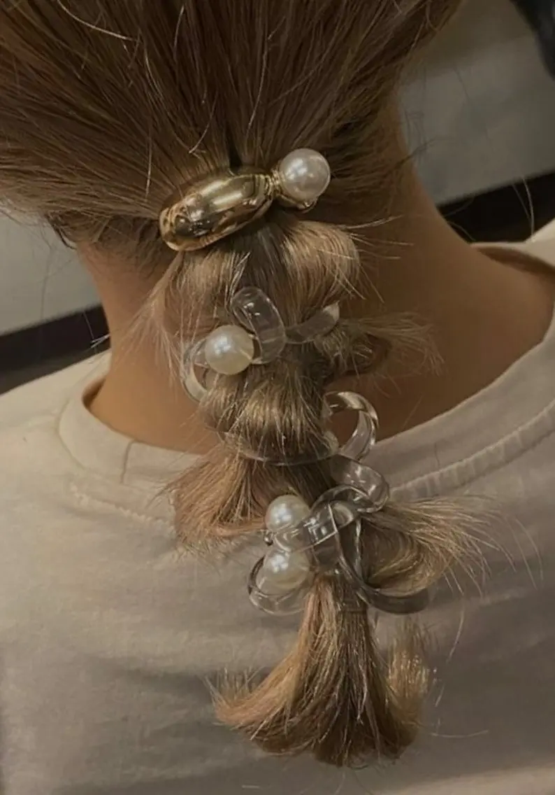 ヘアアレンジ ヘアカラー トリートメント 伊藤  穂南のヘアスタイル